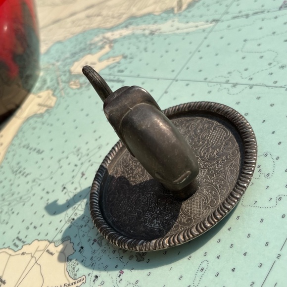 Vintage Elephant Ring Dish / Trinket Holder - Picture 5 of 6